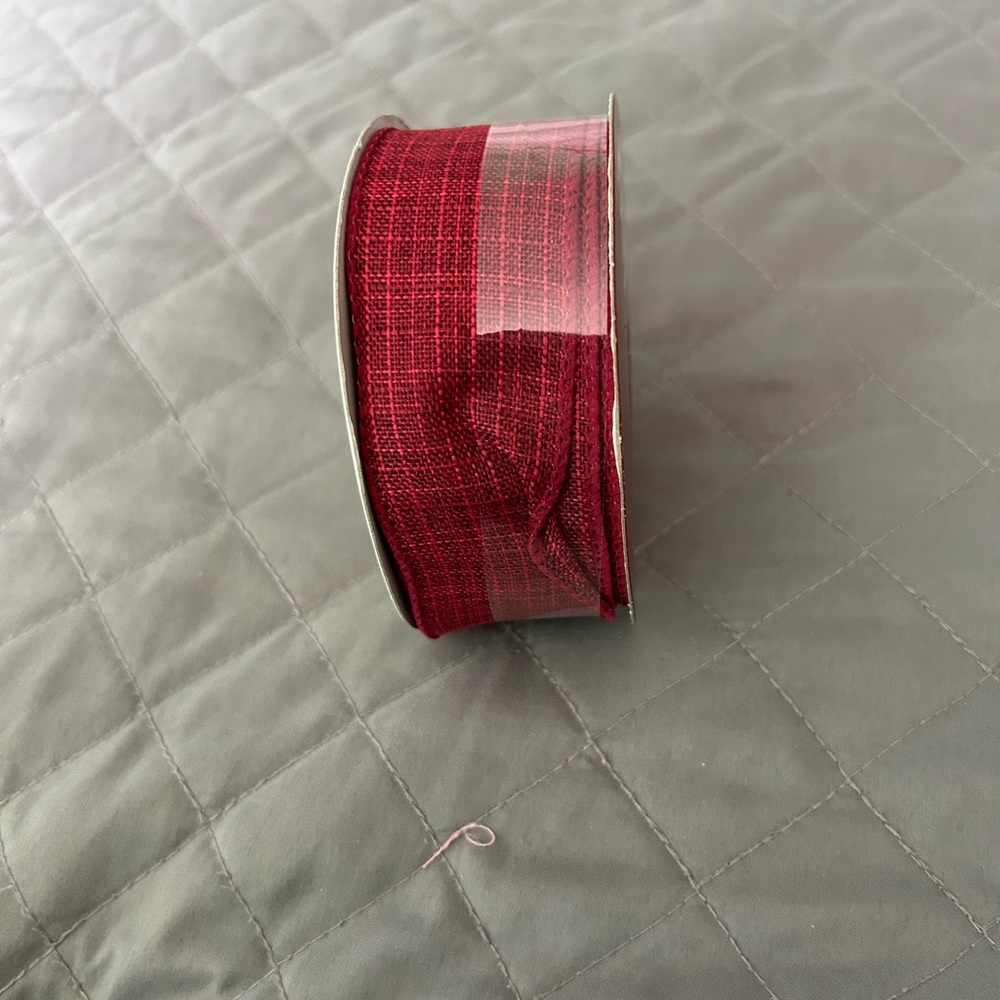 Red Ribbon - Picture 2 of 3